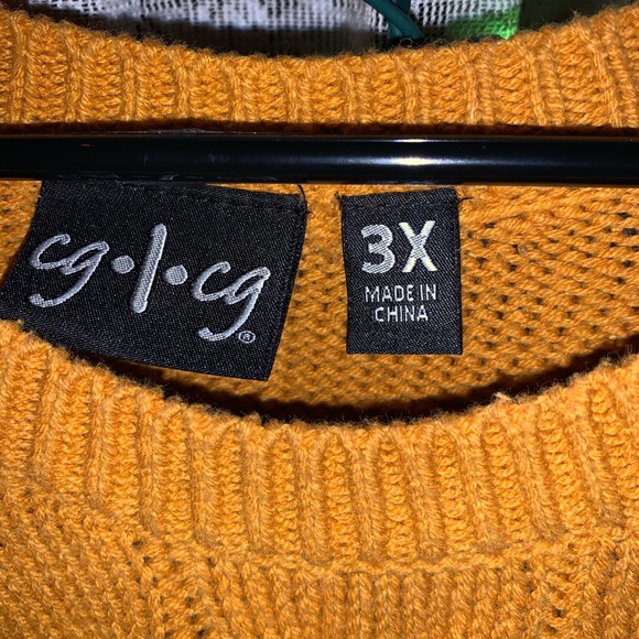 Mustard sweater - Picture 2 of 2